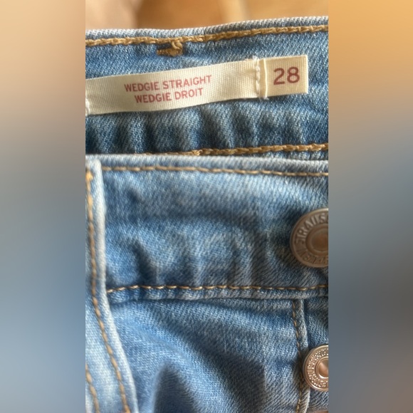 Levi’s wedgie jeans - Picture 3 of 4